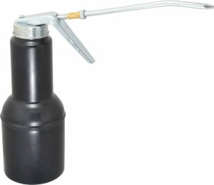500 mL Capcity, 6" Long Rigid Spout, Pistol-Grip Oiler