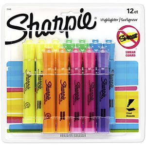Pack of 12 Sharpie highlighters in assorted colors with smear guard and chisel tips, in clear plastic packaging.