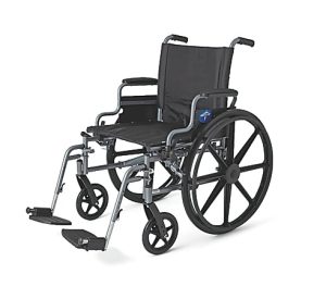 Medline K4 Extra-Wide Lightweight Wheelchair, Swing Away, 20" Seat, Gray